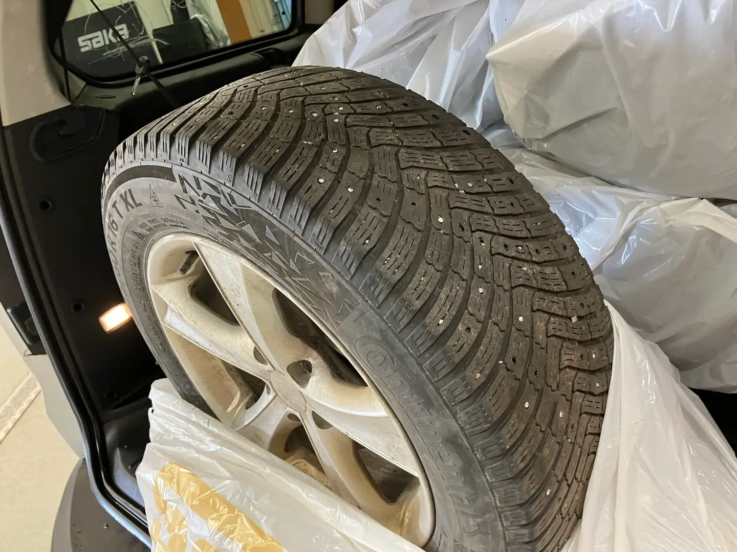Car Image - 7dIFkvX7tnxvQcditkPrMI