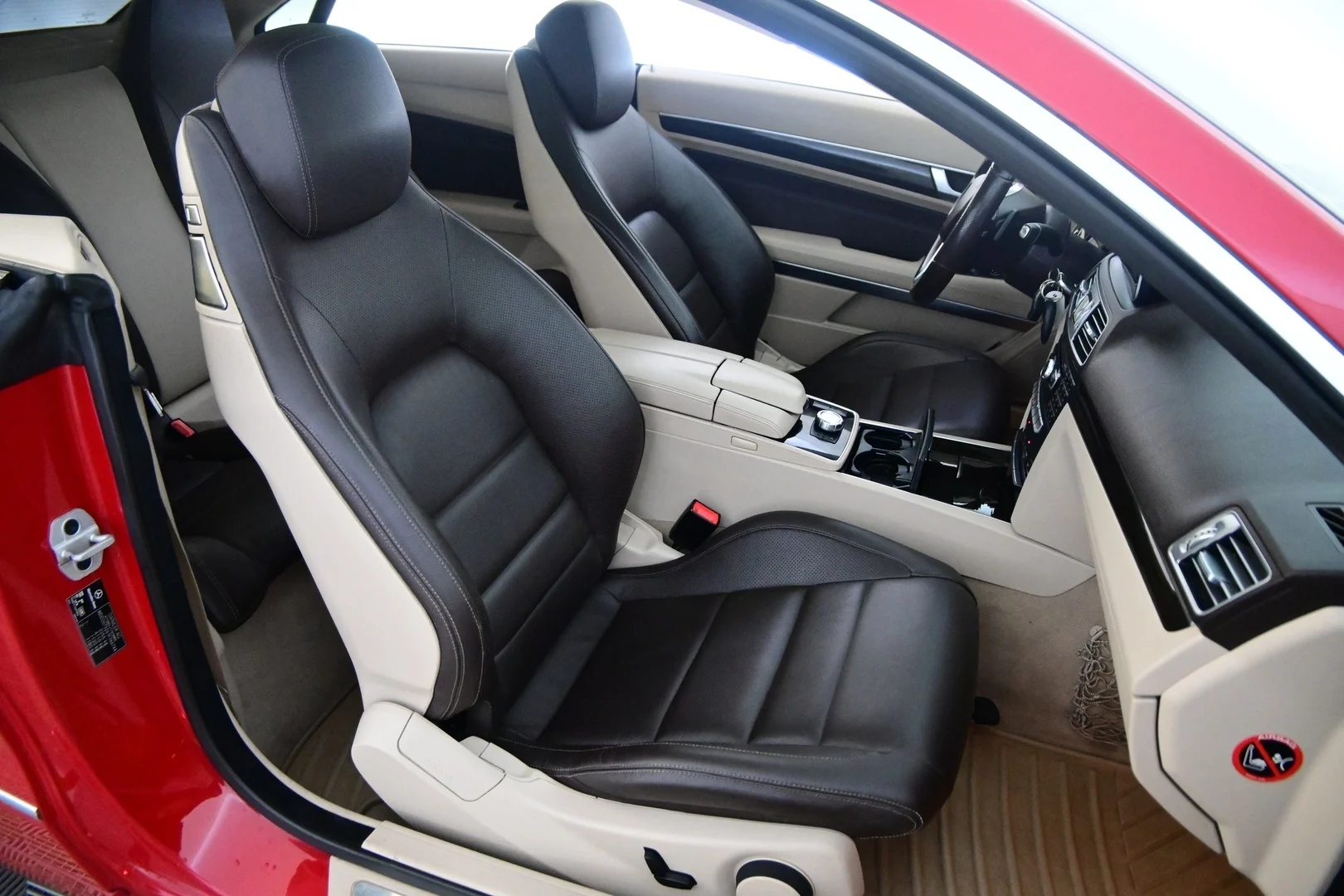 Car Image - 40fTtCiYeyMxU5pWEaQXRk