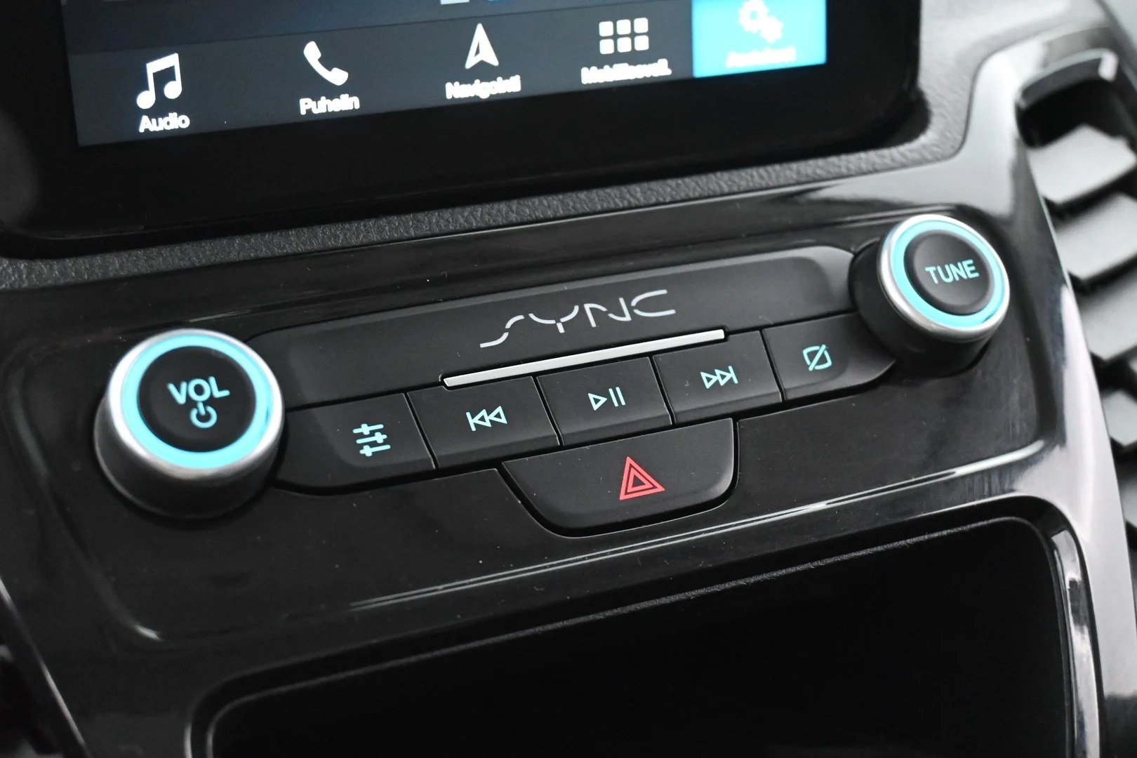 Car Image - 2J003JgOxcwxxtTTQqQmKE