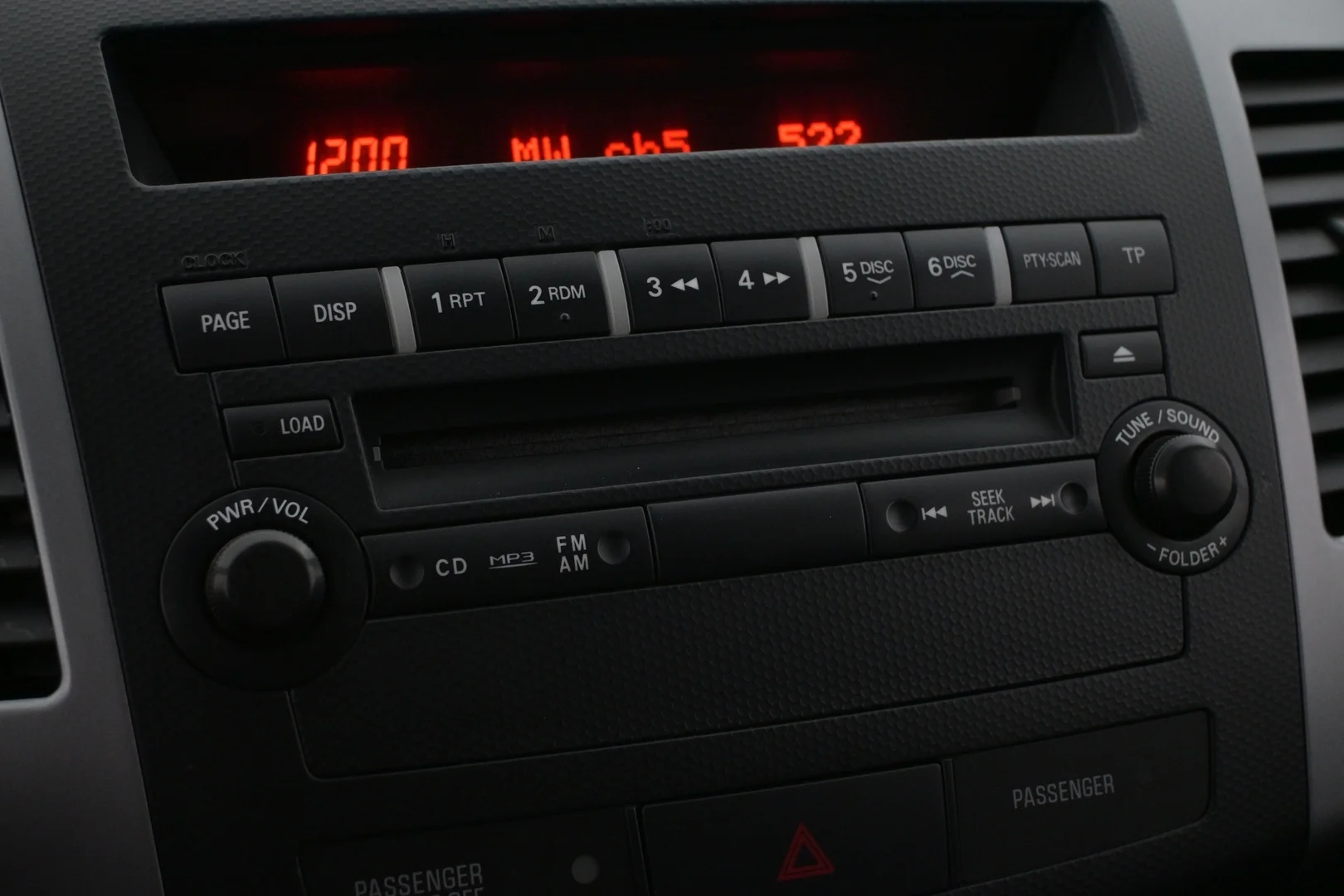 Car Image - 2zYcg4q386FJeocHYpbBi9
