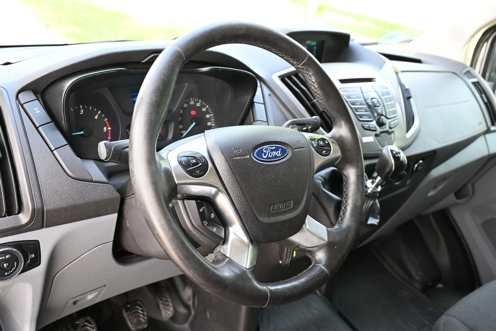 Car Image - 5VvRYr90l0HgvO82zZmHra