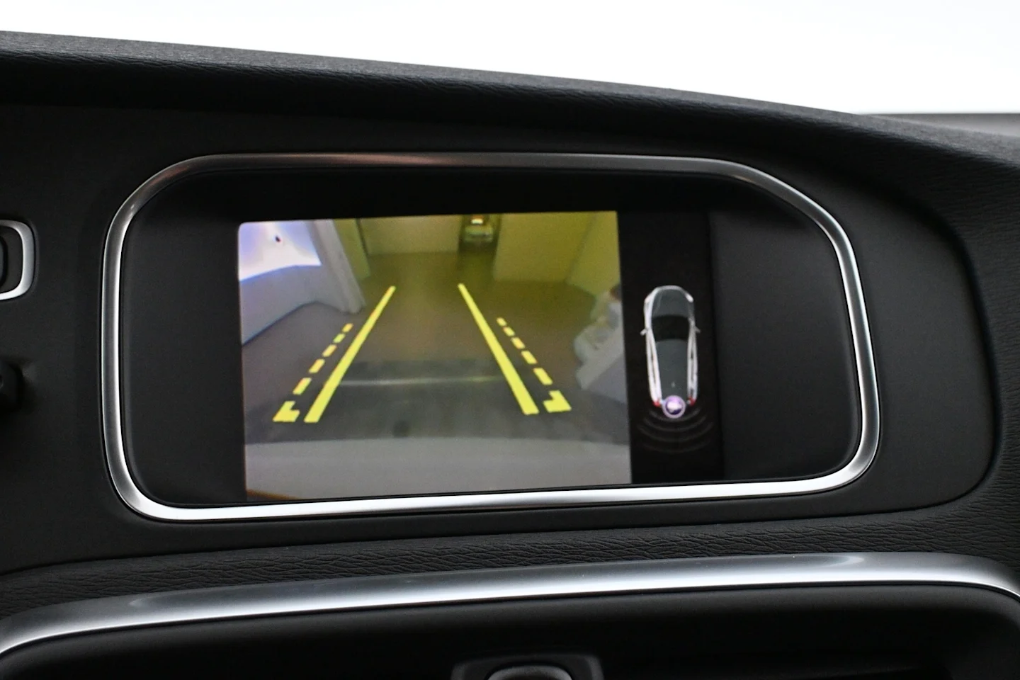 Car Image - 4hMAA9BLCm6r8kfdQhMHx2