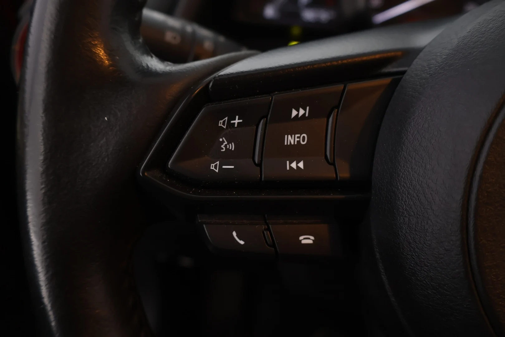 Car Image - 5iCfTnQYvIota6HdpUn7OT