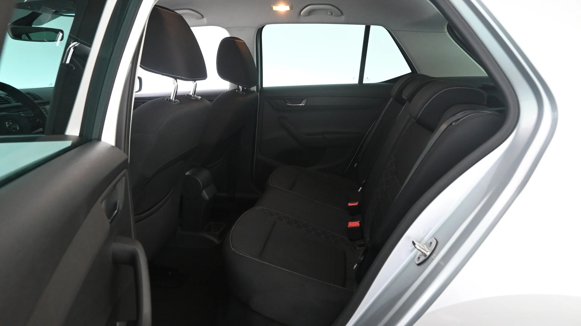 Car Image - 5eFm1QKBmRlcTAS7dtYpL6