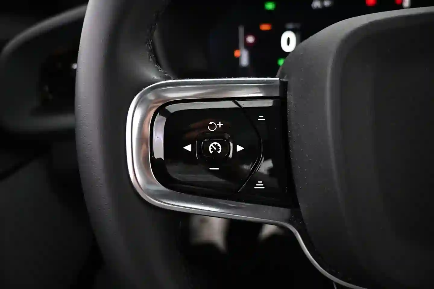 Car Image - 2NcqnRqJNnWgCmliX6JYAN