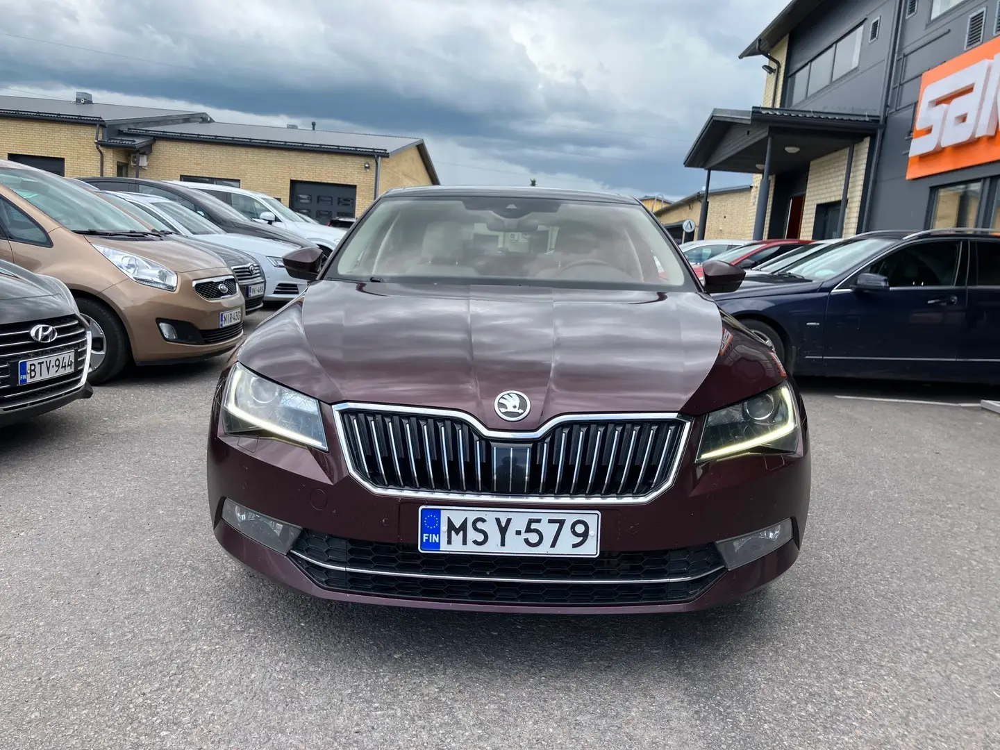 Car Image - 23H9qsrbWt8KR9lF5NHhhM