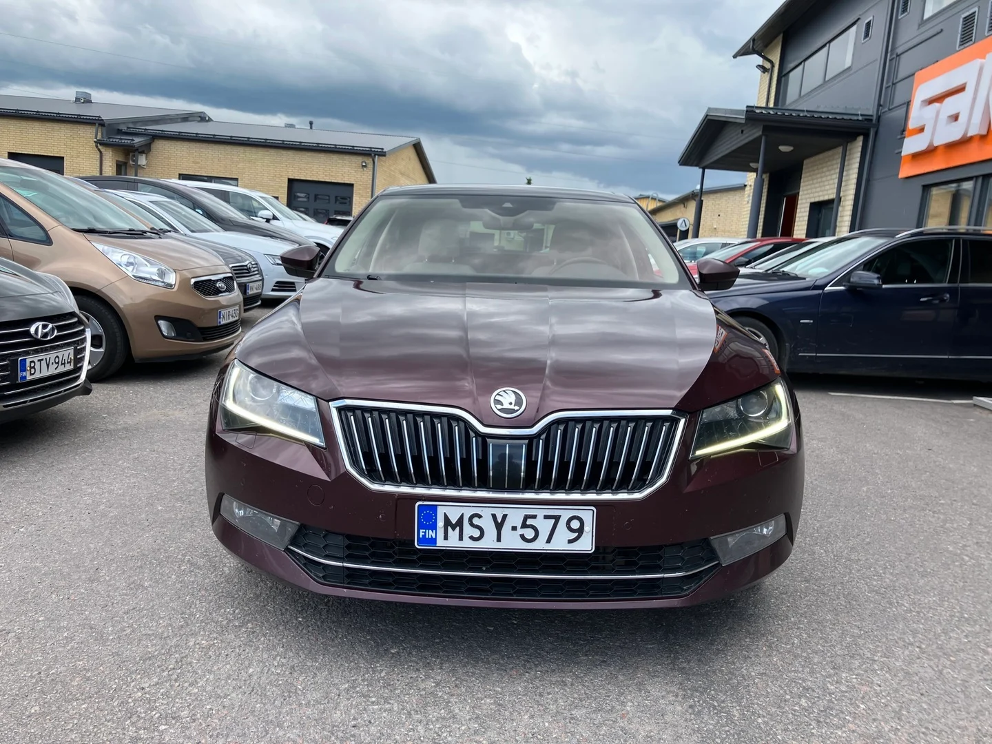 Car Image - 23H9qsrbWt8KR9lF5NHhhM