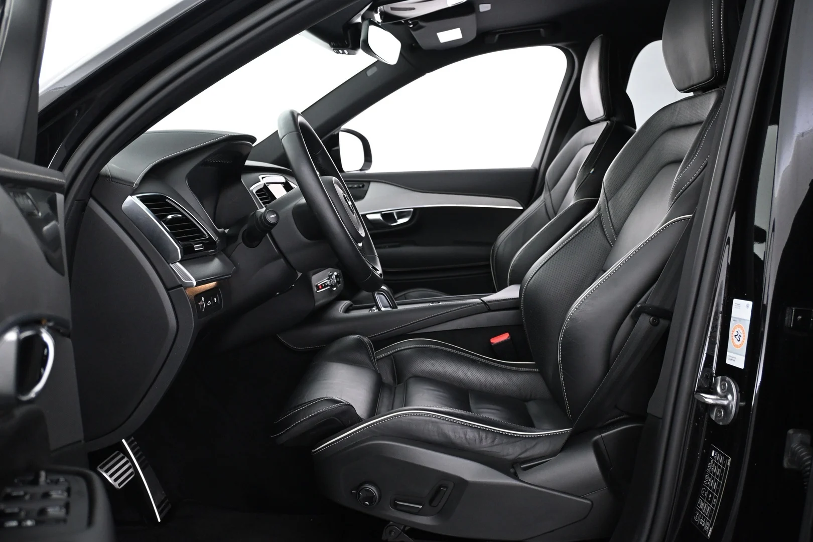 Car Image - 4MB6D1kKajtsFz38G81ih3