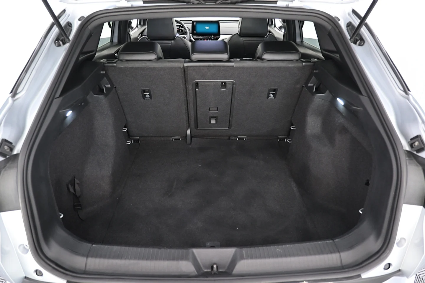 Car Image - 30y0a2HsrN4WIHlJV4KIVa