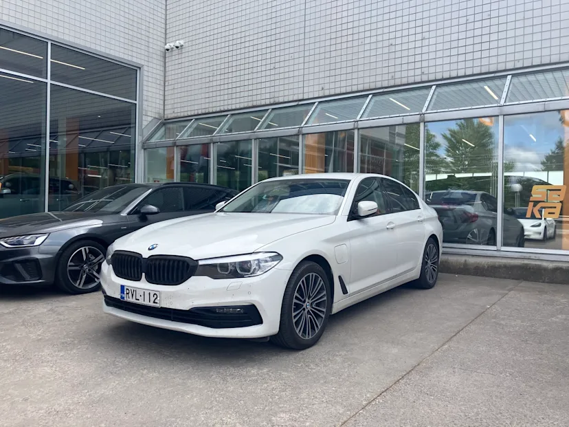 BMW 530