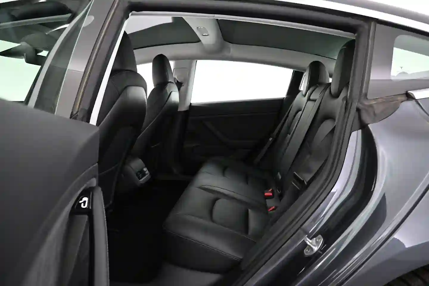 Car Image - 3ZOCRQR4HeSzL4aoiyjhN6