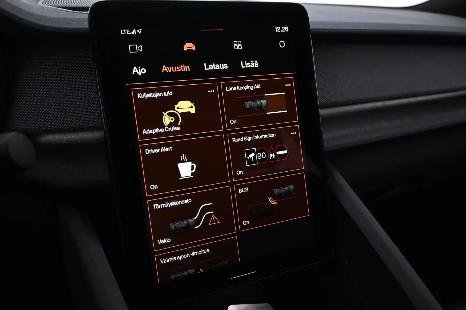 Car Image - 2z3IqYHwVySljFR8D37YjR