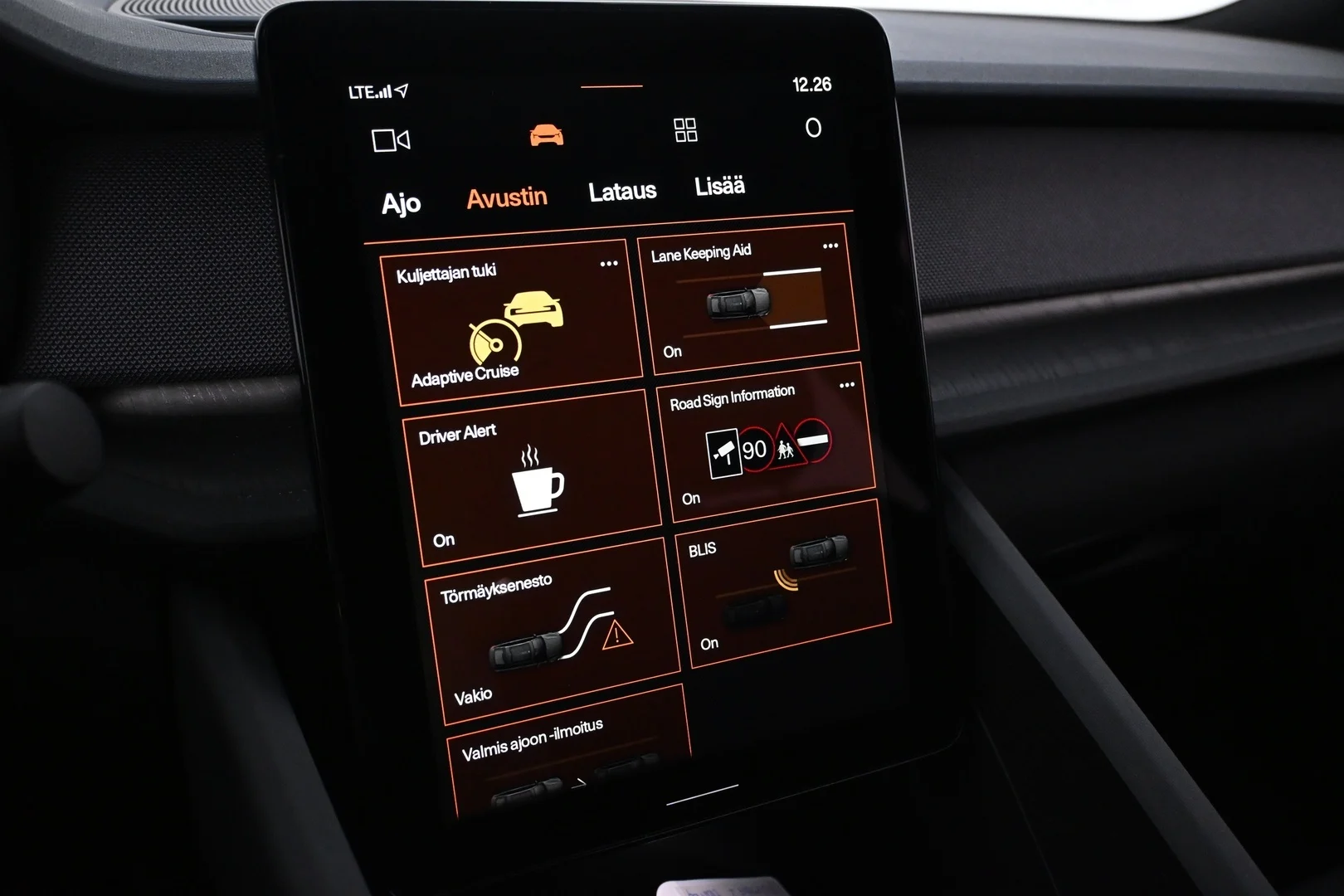 Car Image - 2z3IqYHwVySljFR8D37YjR