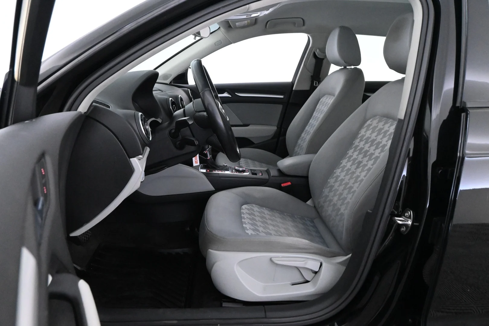 Car Image - 5Ue29TjkfQLqJqkadDIHuN