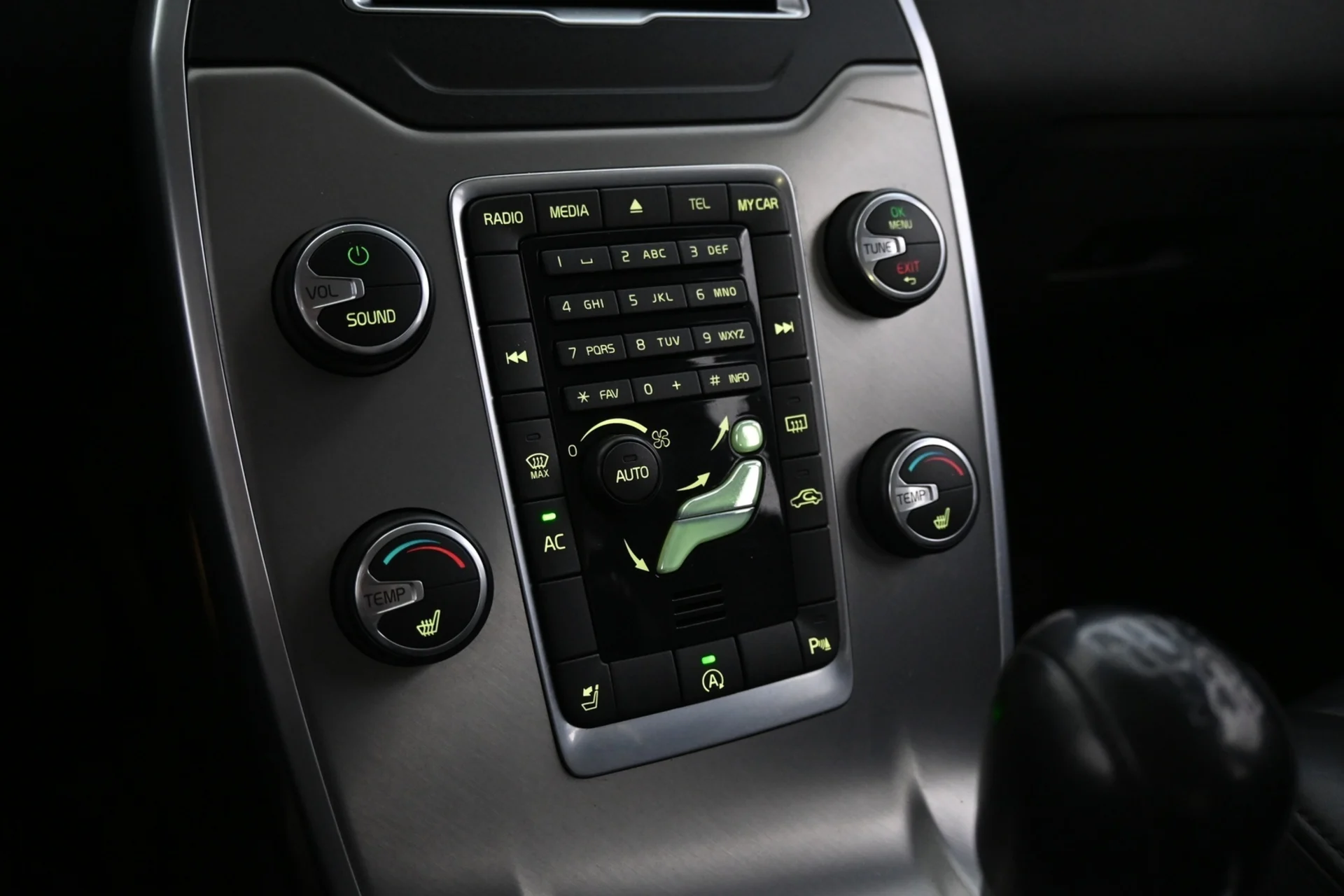 Car Image - 6ZVkwlAdicvEfPTMMMdwH3