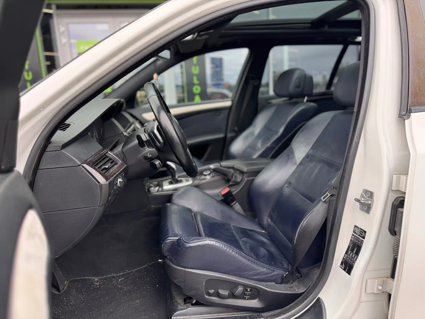Car Image - 62f9v6pcUKwqwgGzNgN2uE