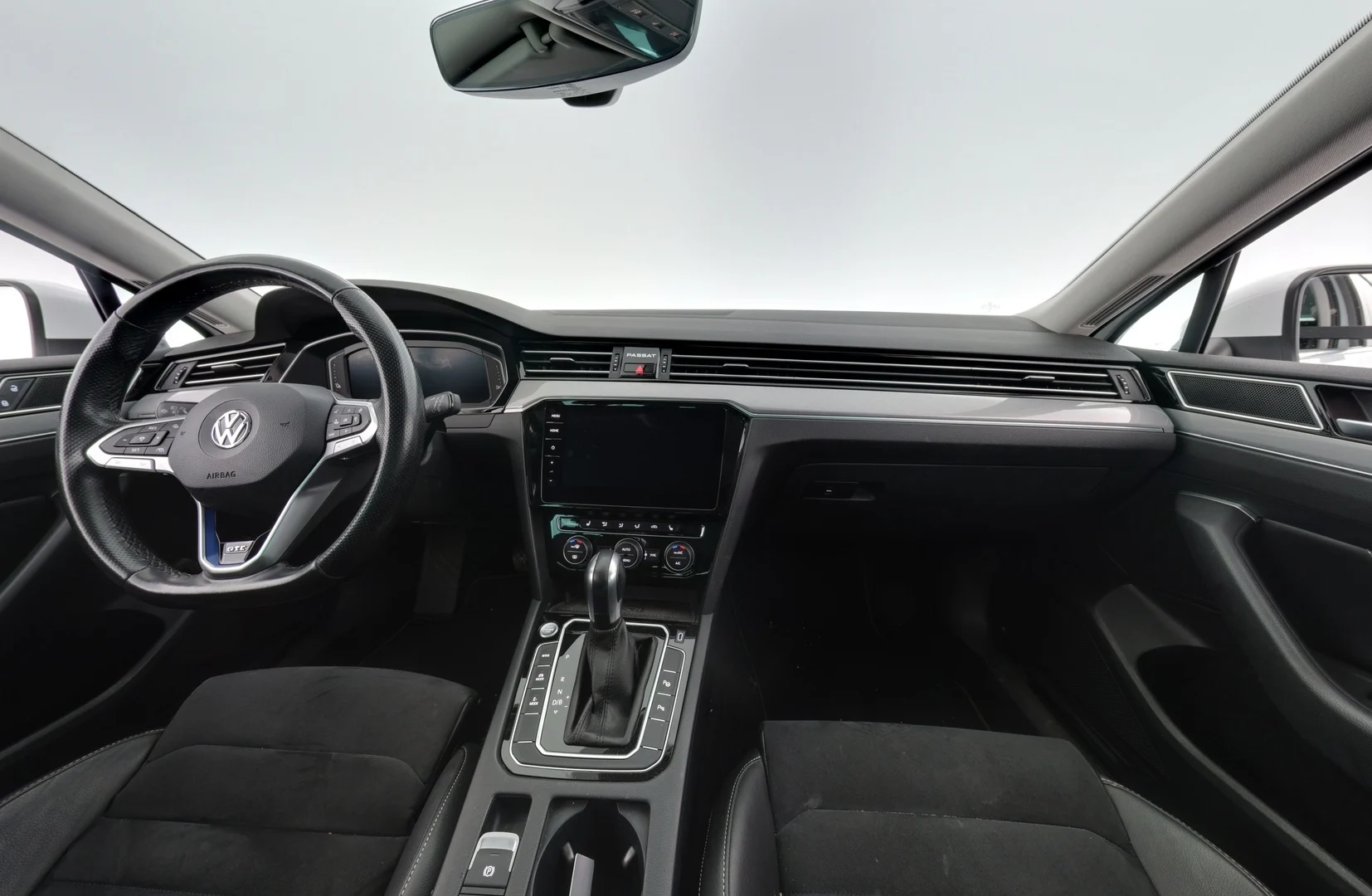 Car Image - 5bu3aCy9gO6auu5VEbVDvW