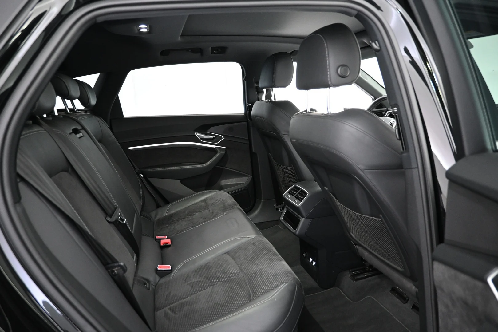 Car Image - 2tzhFPOXUAddZNjryBkYYp