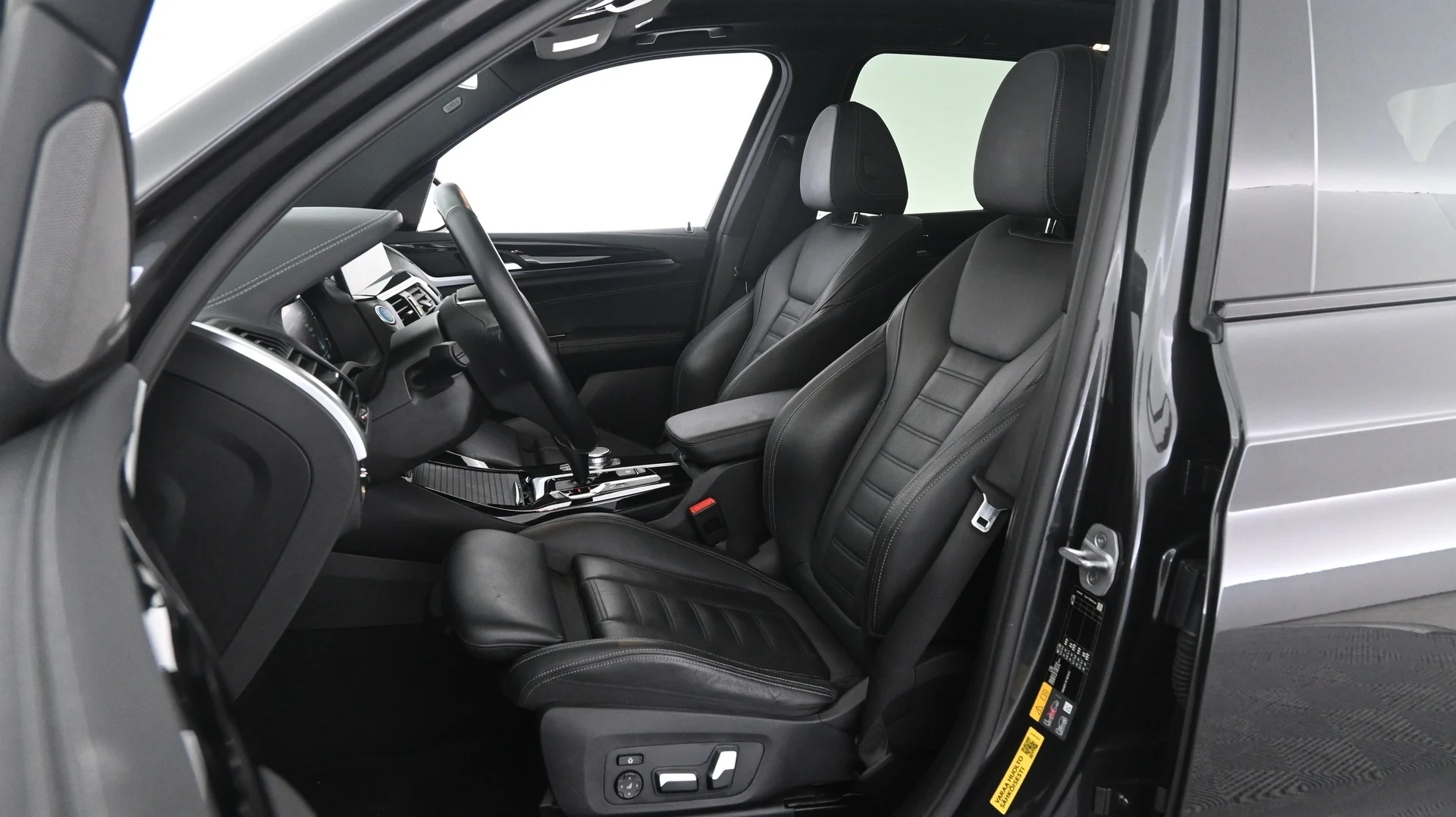 Car Image - vUt893W8mQhd45yzTBt0C