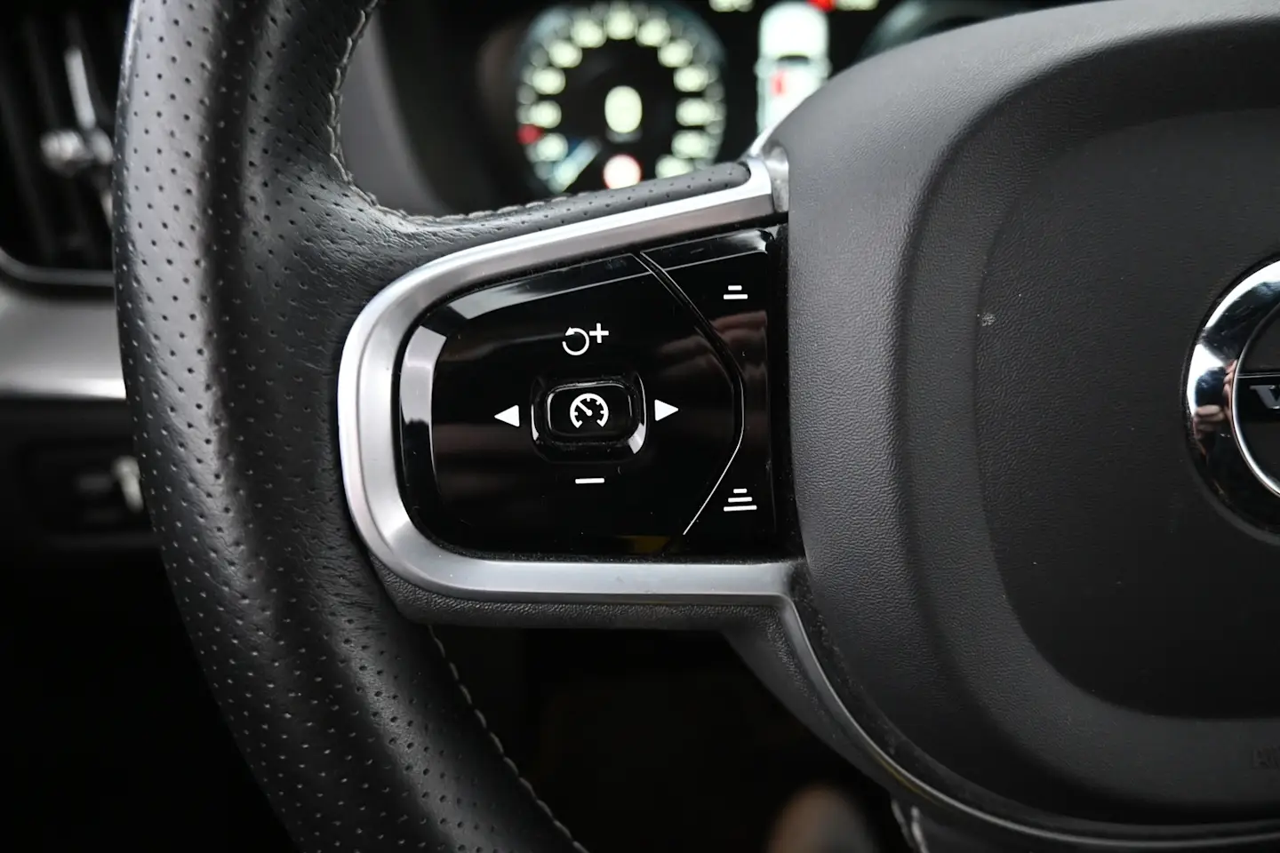 Car Image - 2q9NMRi5gxPsIvJGoZh38w