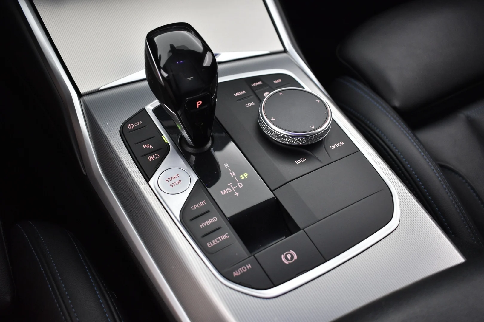 Car Image - 3navDgJNArVZIB9UR7EKr4