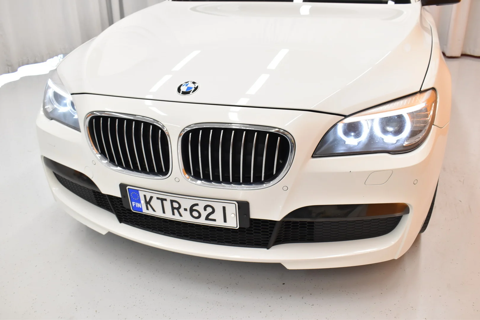 Car Image - 5I69qVt0EjUyJxTT4jmH6w