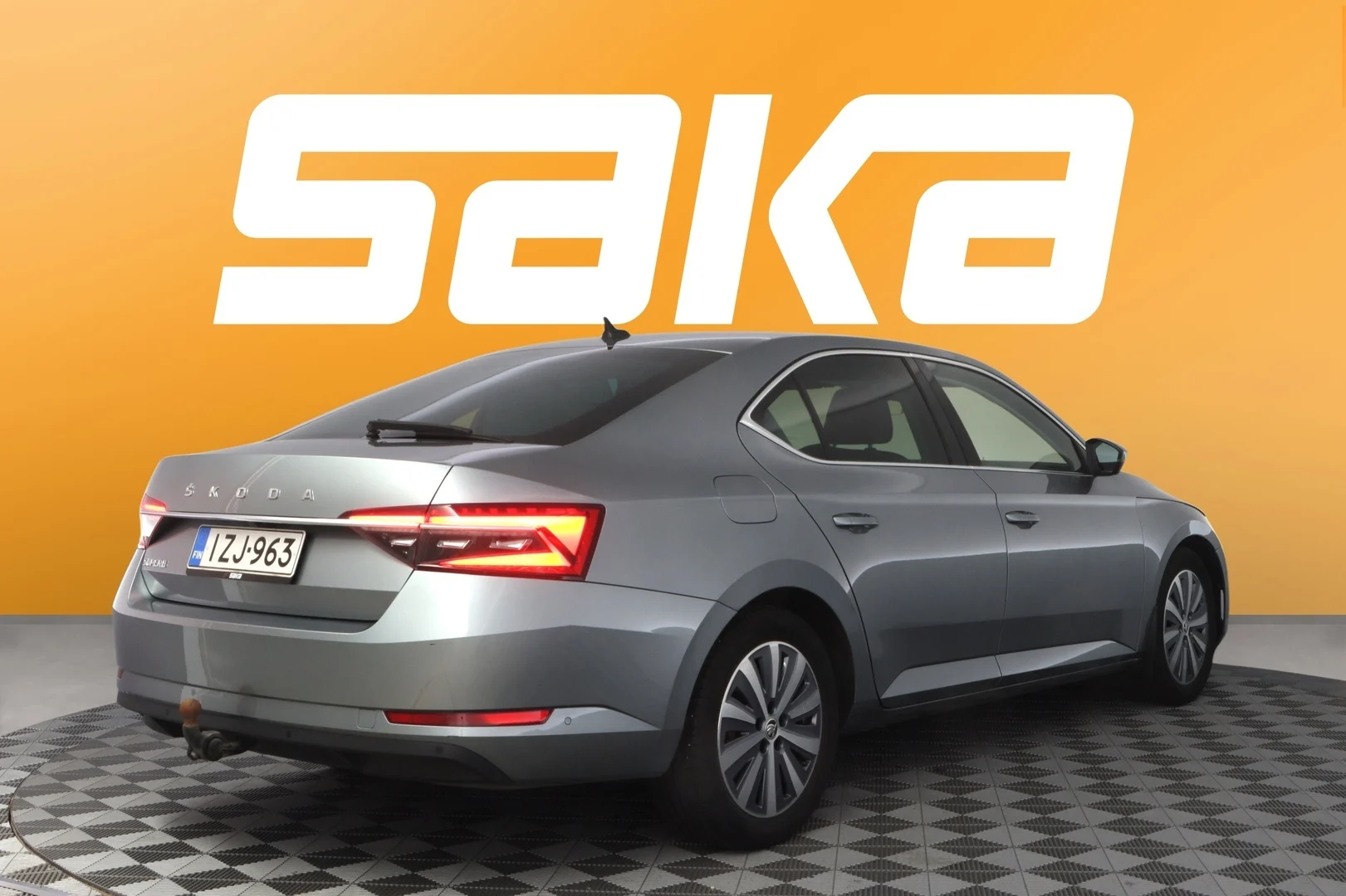 Car Image - tD4E0uzs7fSq6V8kZtrHF