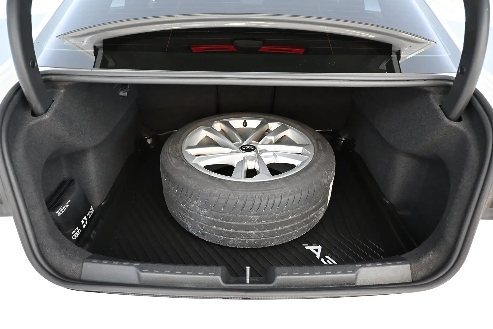 Car Image - 5JkbNJsACABs4EvYqbKWEU