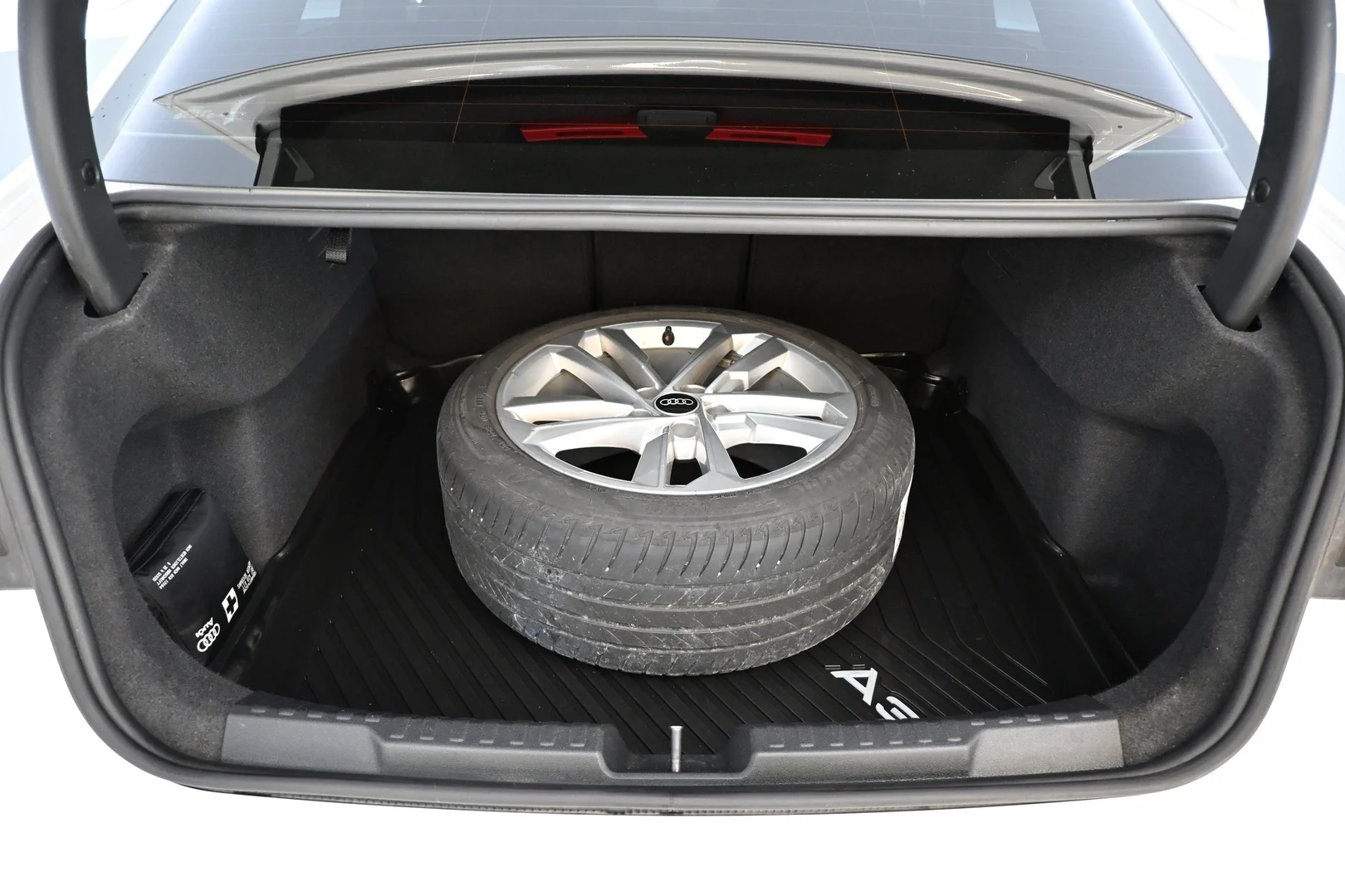 Car Image - 5JkbNJsACABs4EvYqbKWEU