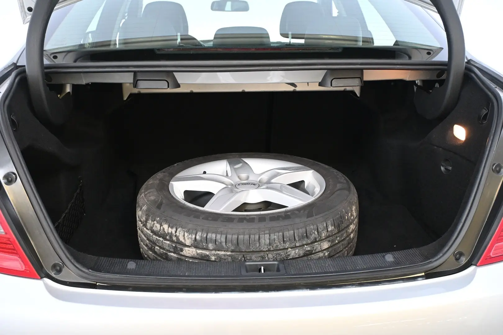 Car Image - sQucPQB42NiRSzhr1iV8R