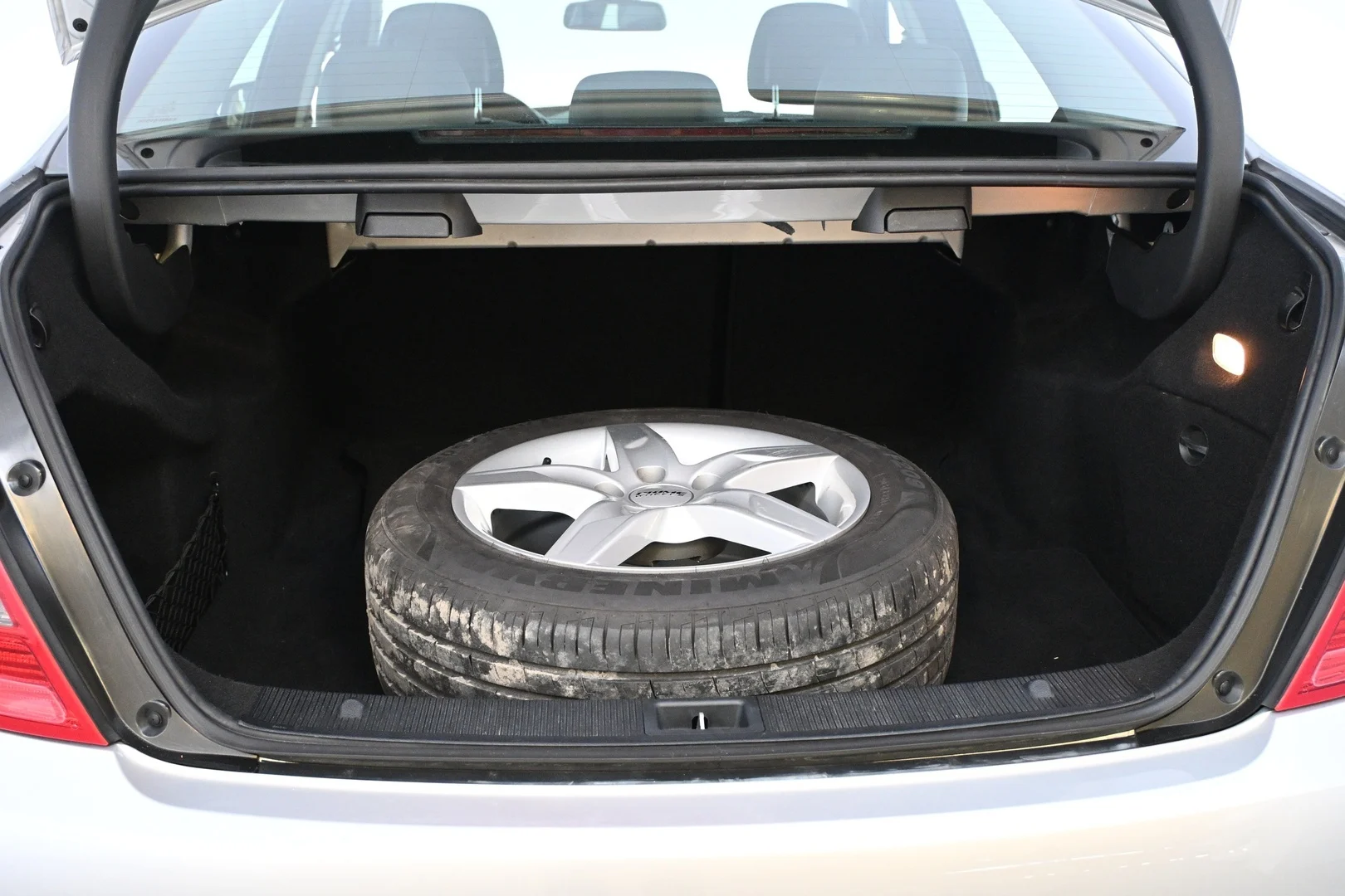 Car Image - sQucPQB42NiRSzhr1iV8R