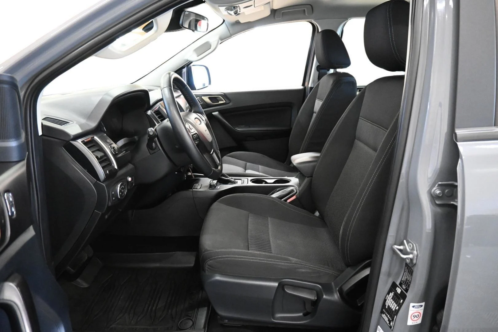 Car Image - 1koIBVT3GLvEi30ayObkL4