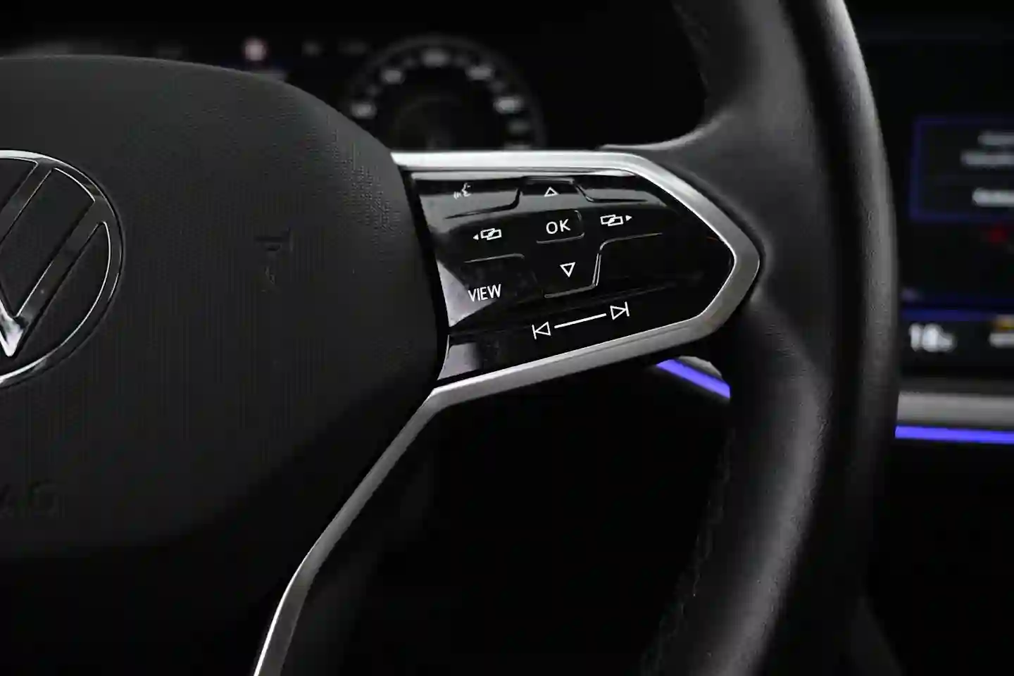 Car Image - PG3jZk6VRWkdzr5Cvq8AX