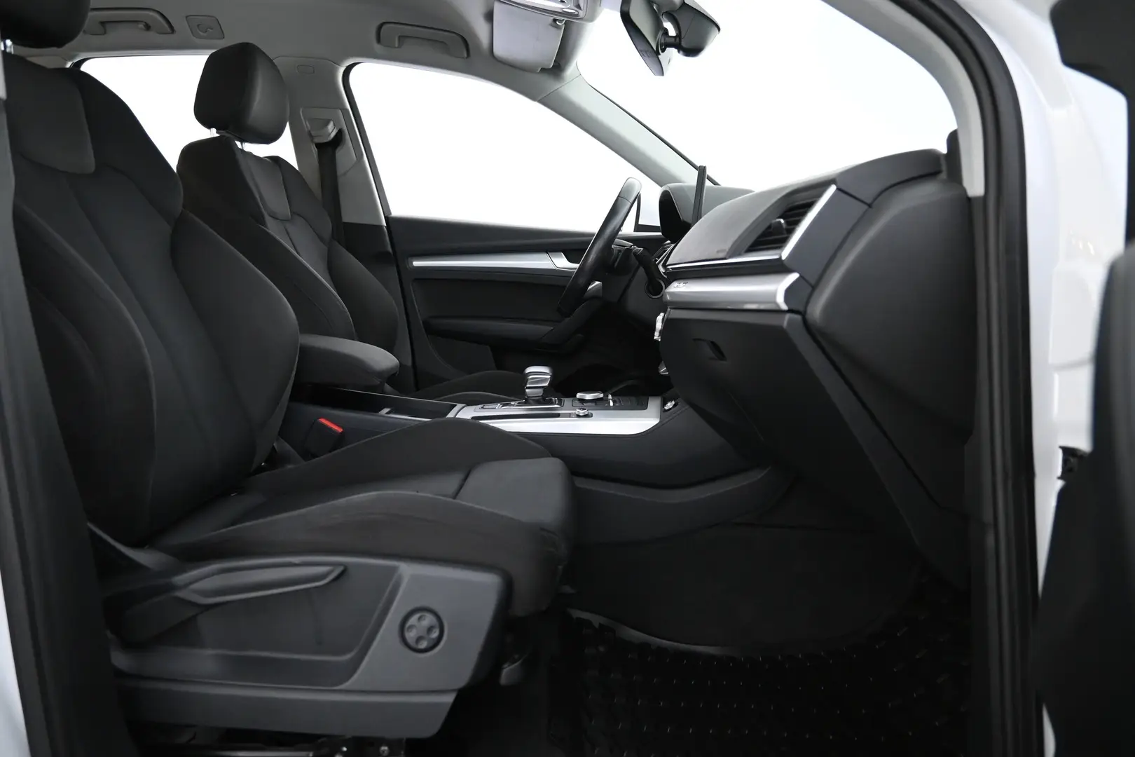 Car Image - 1nhCL3iWTeRETnCsgUteUU