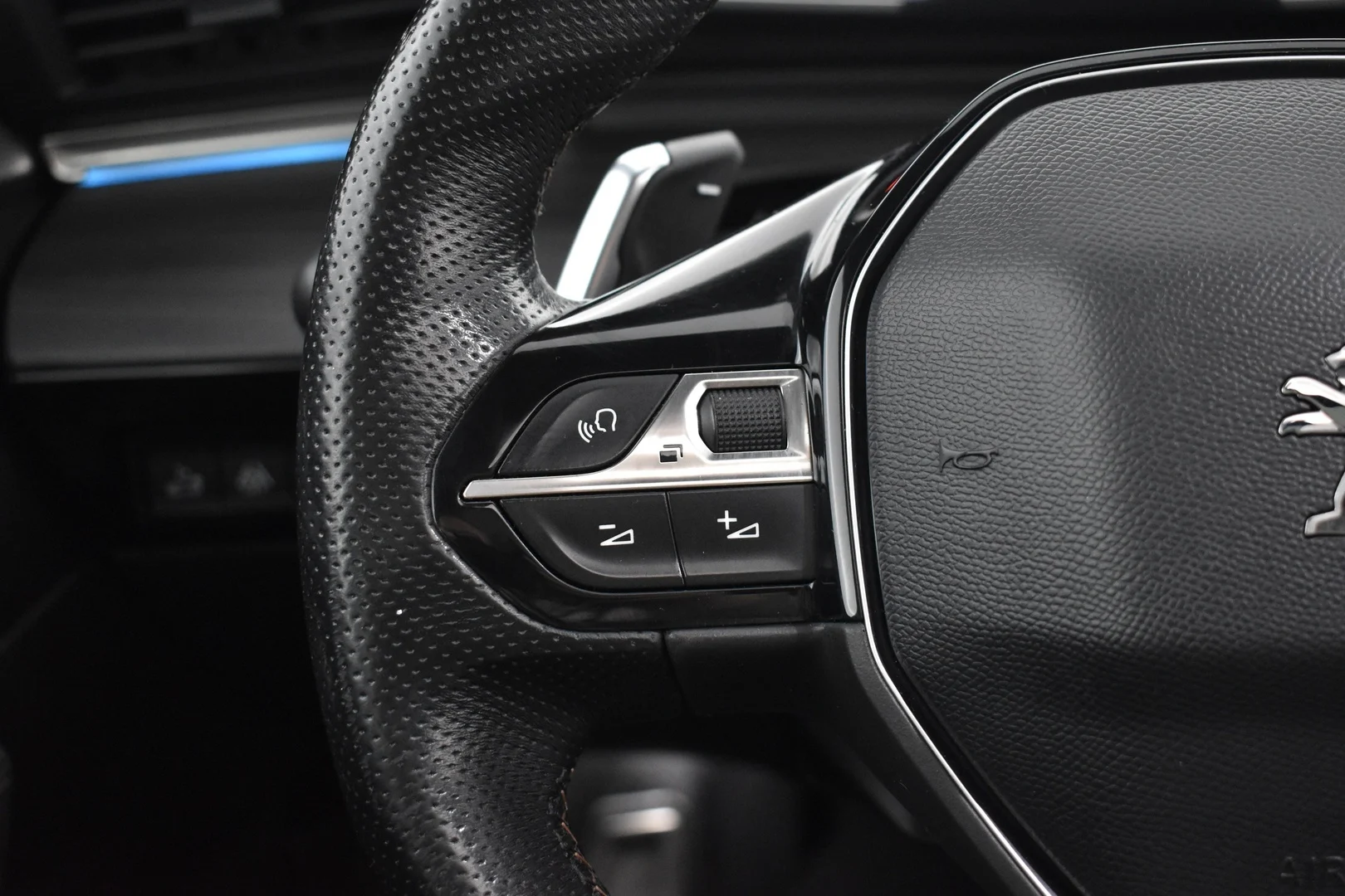 Car Image - 3Weu1BoLIiFWmOD4r5y9Xm