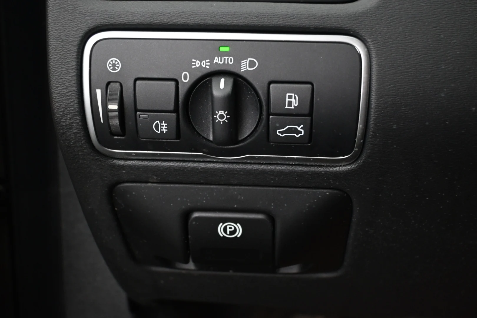 Car Image - 6EoKr2Oxc3DIiArkhc9LRu