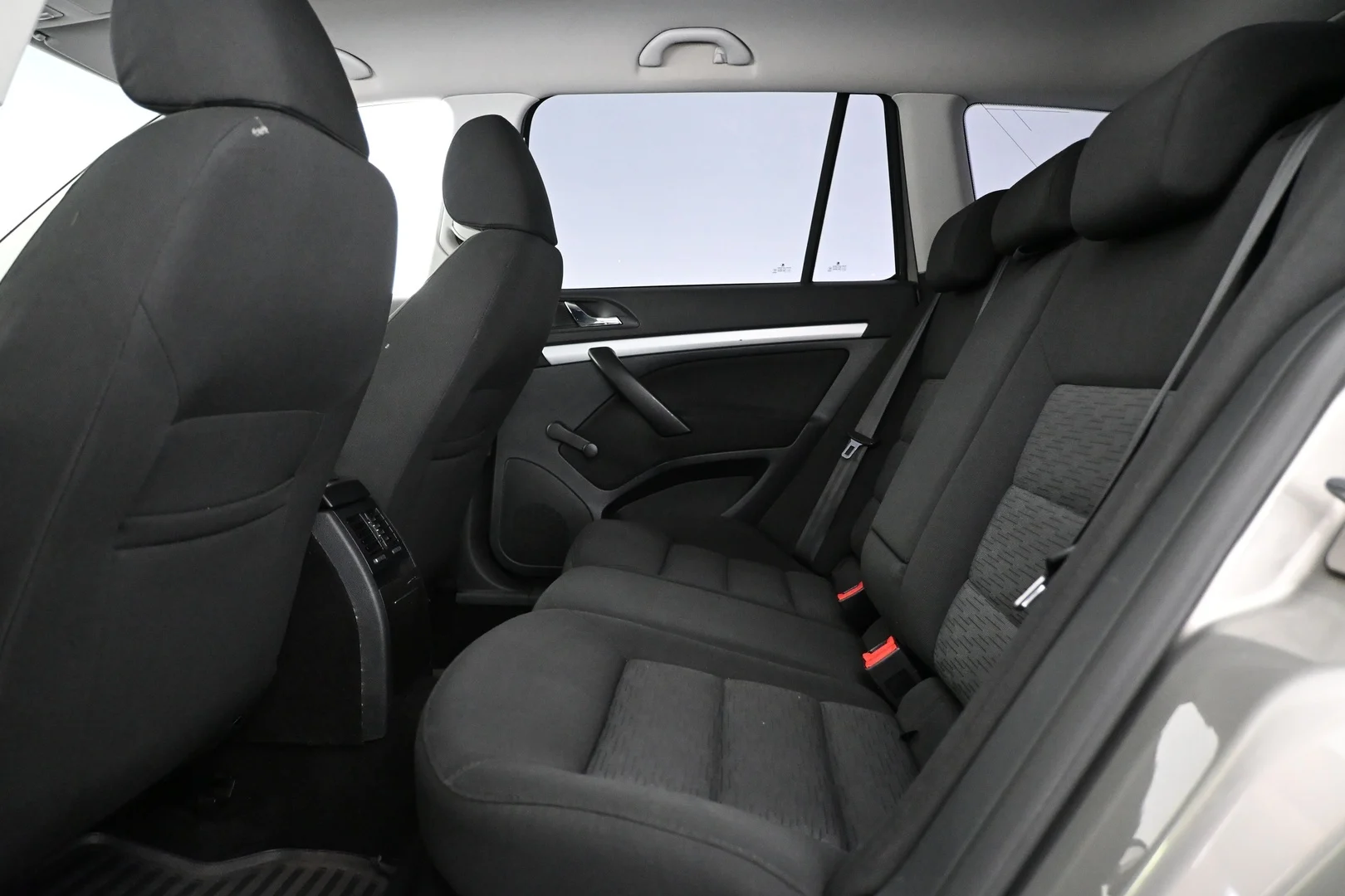 Car Image - 6QUi55w6Q0UzJ0hfhstO4b