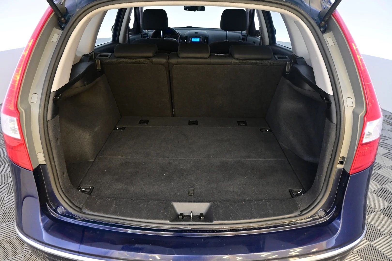 Car Image - 5afUocAOks6TKqRqpbgEoO