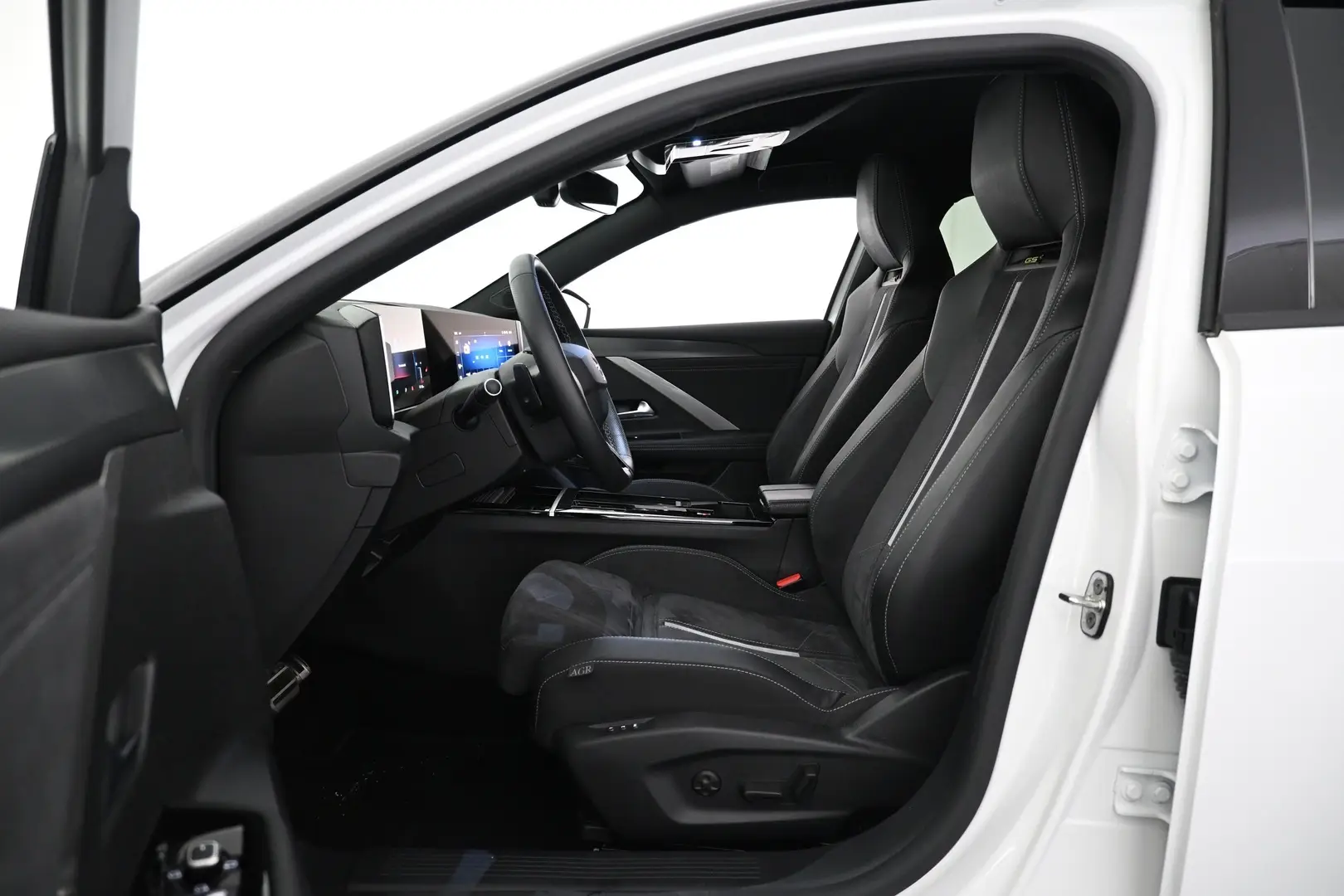 Car Image - ZzA29Sq9YYtjONGSctIL0