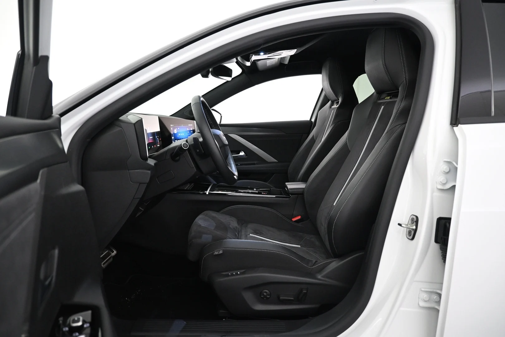 Car Image - ZzA29Sq9YYtjONGSctIL0