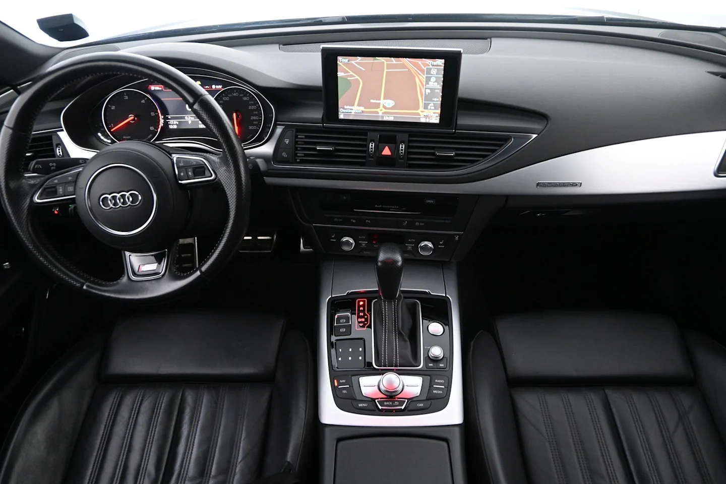 Car Image - 4vZA4TXxZTKUvXRzIKnhdy