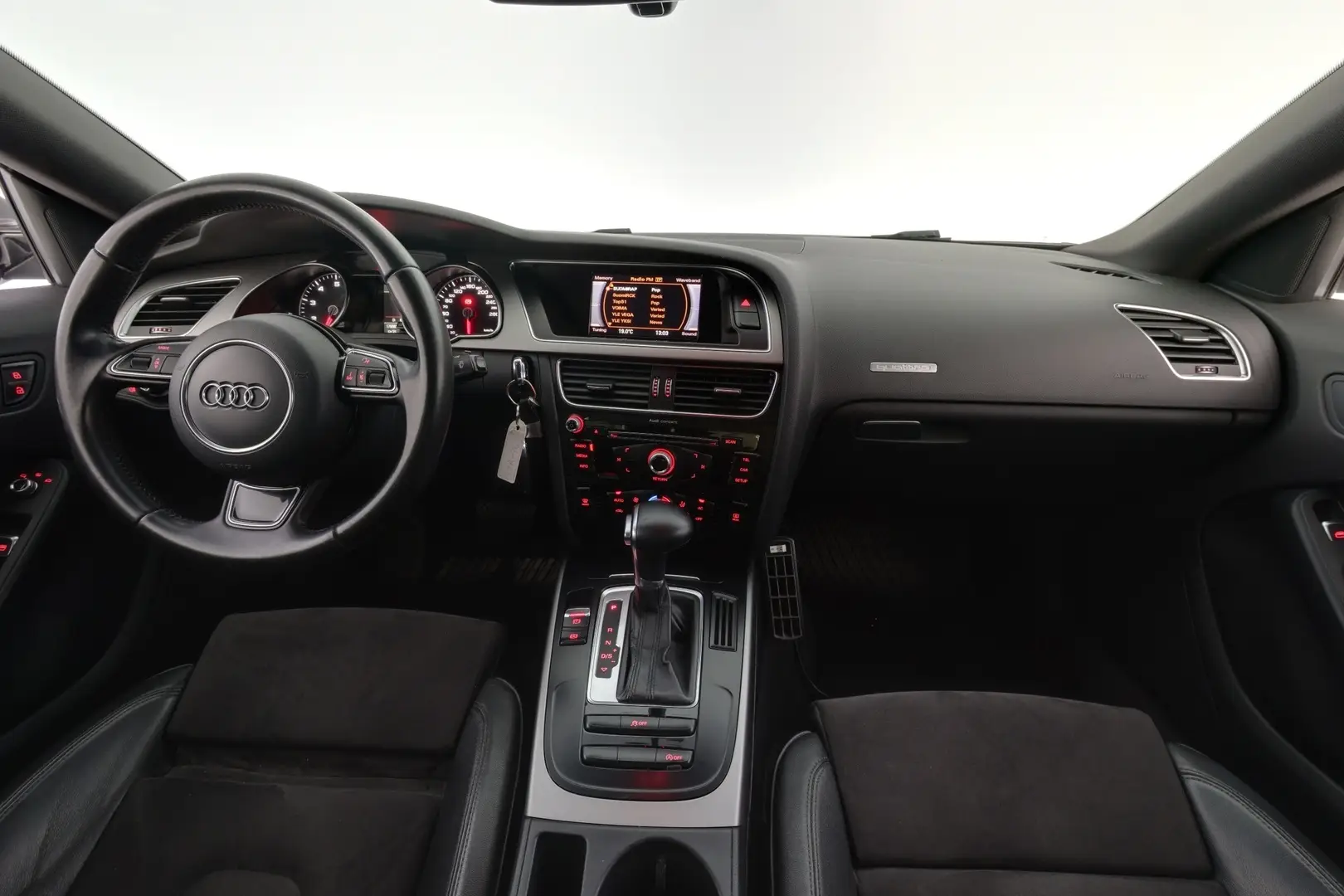 Car Image - 3BTw8fjPfiEKWlpDmaMcJW