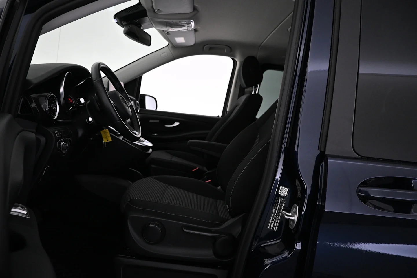 Car Image - 44EAlegXCjThpbSCOErEhb