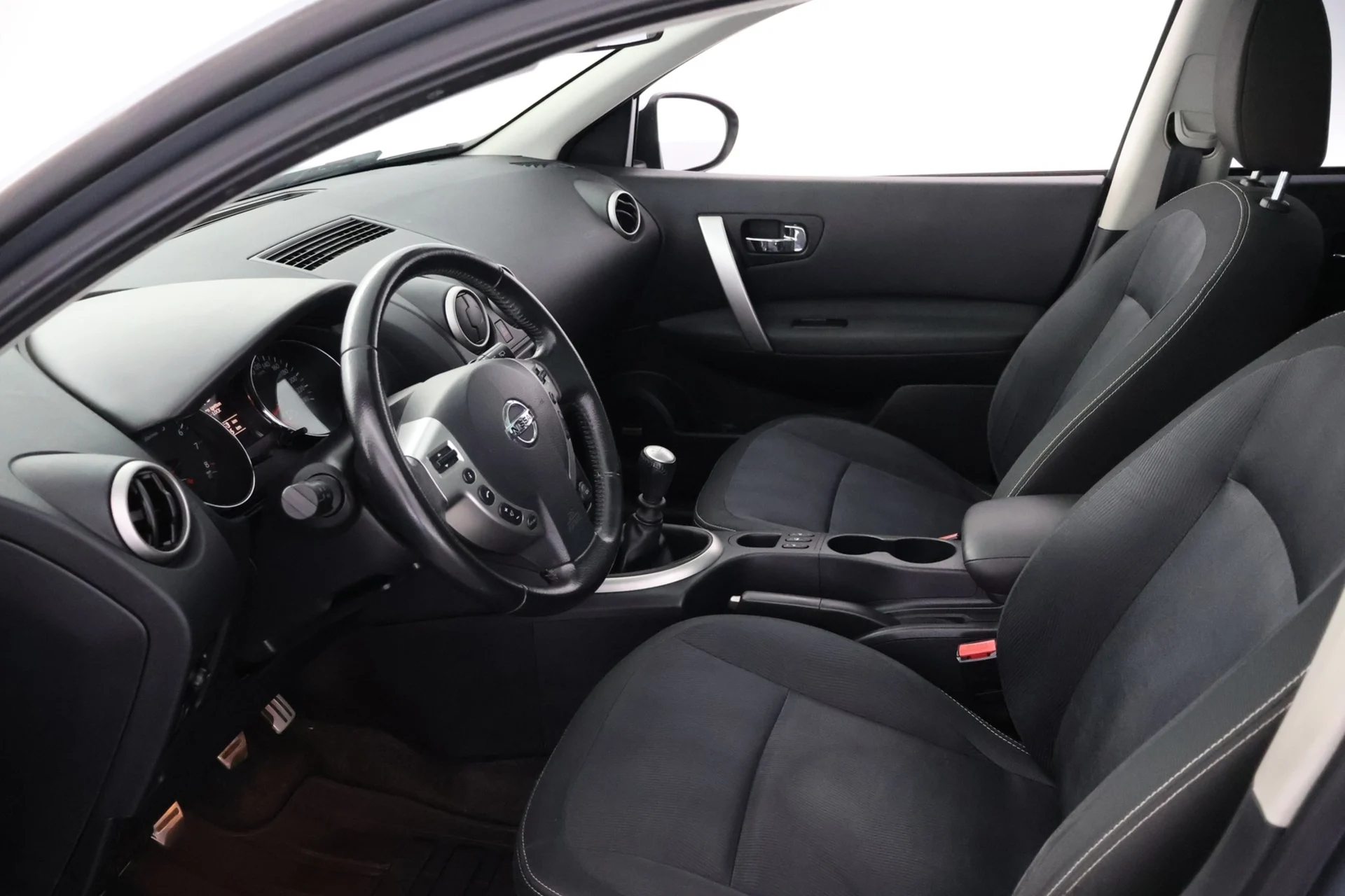 Car Image - QX4YpcJYZbmFztY08fuFj