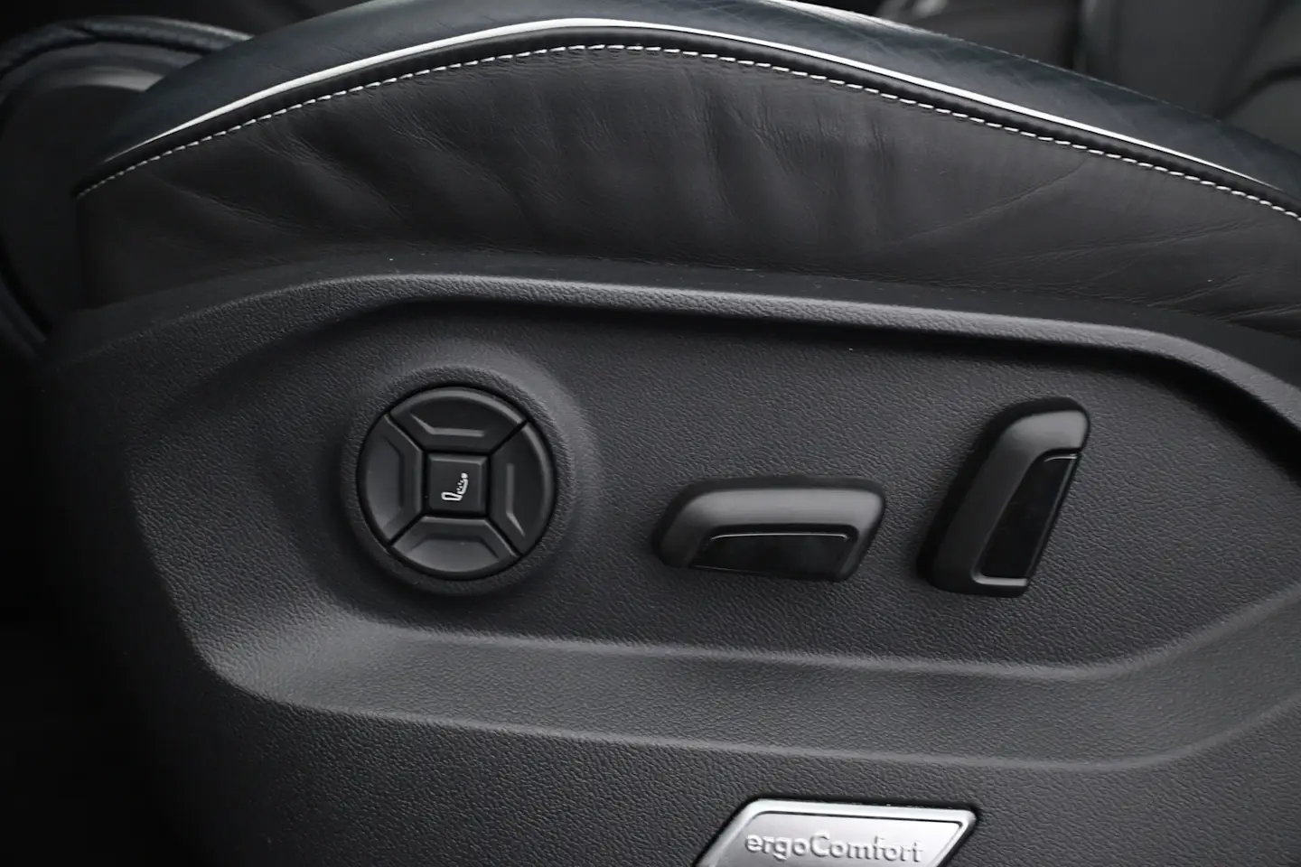 Car Image - VgwG6ftJMemCvlh02lpRV