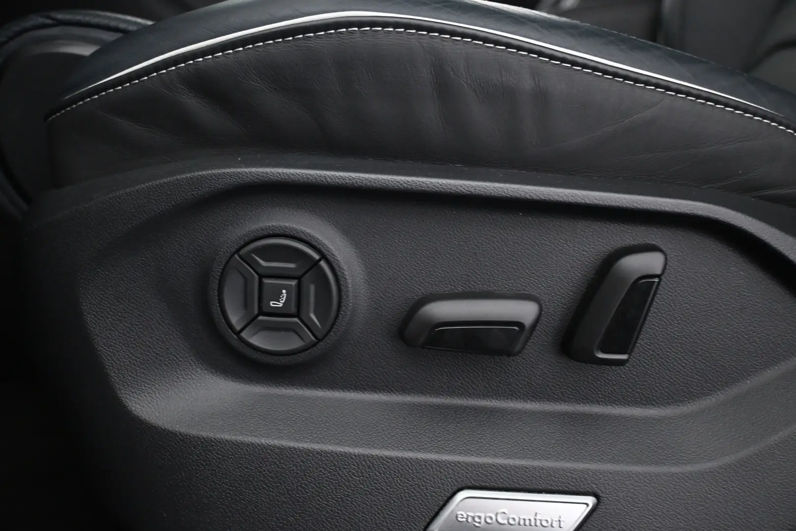 Car Image - VgwG6ftJMemCvlh02lpRV