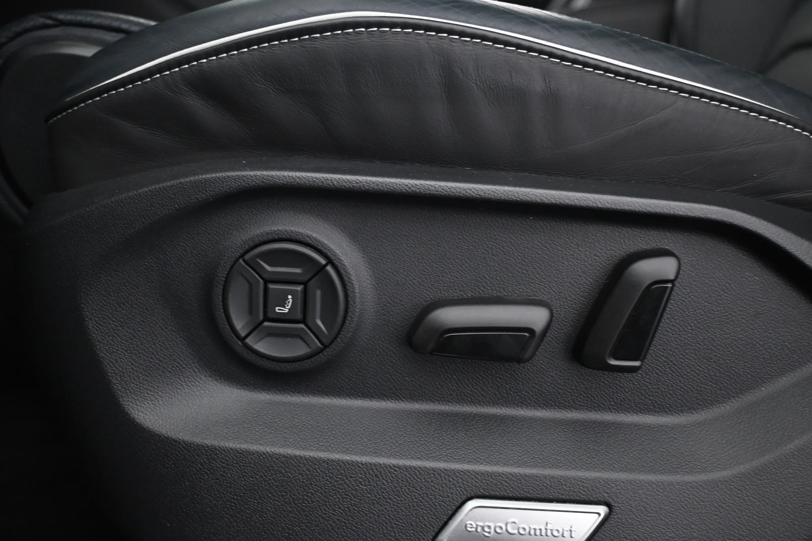 Car Image - VgwG6ftJMemCvlh02lpRV