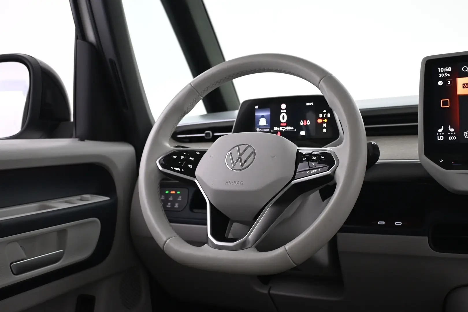Car Image - 4wIv2Y1RNKtPKooBX0C2xs
