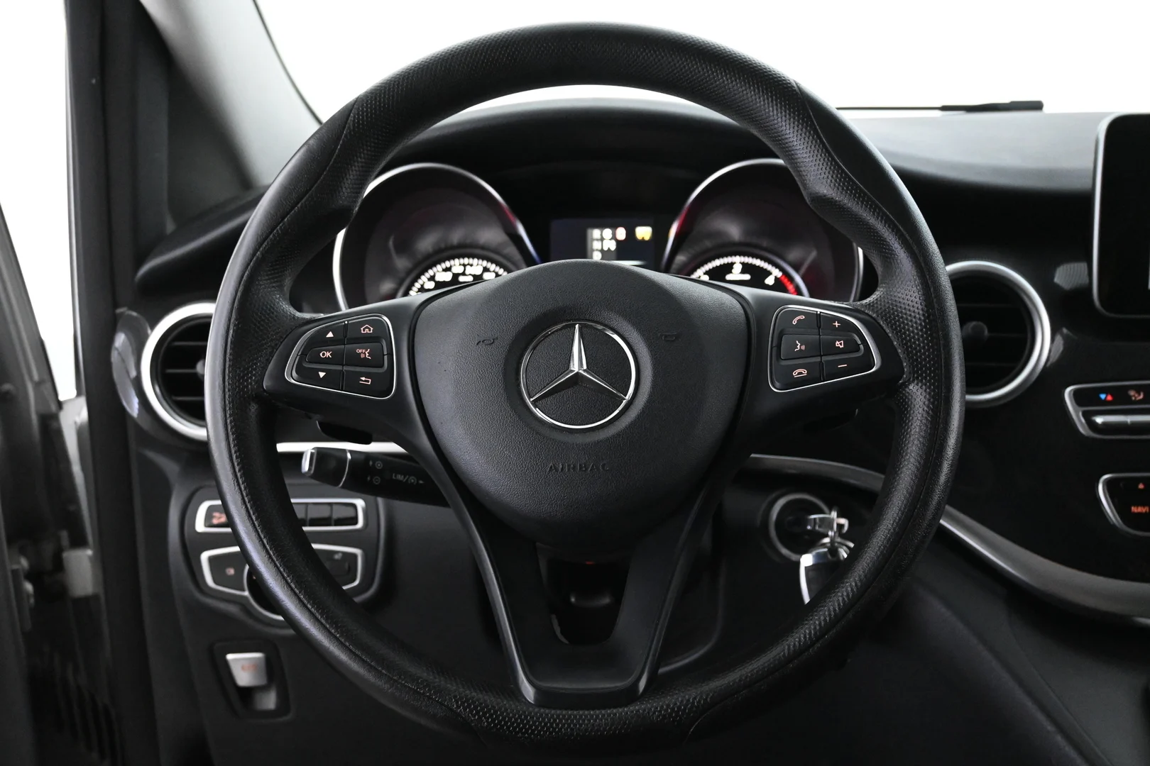 Car Image - 4NZSckPcXHchh2amfpLkb4