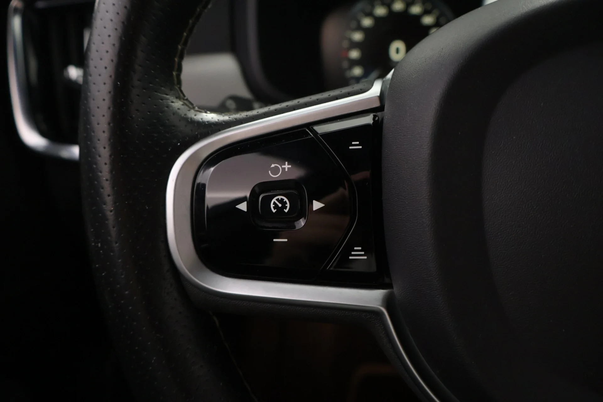 Car Image - 1VRKXhKVfhIEOUWaqrNXQ4